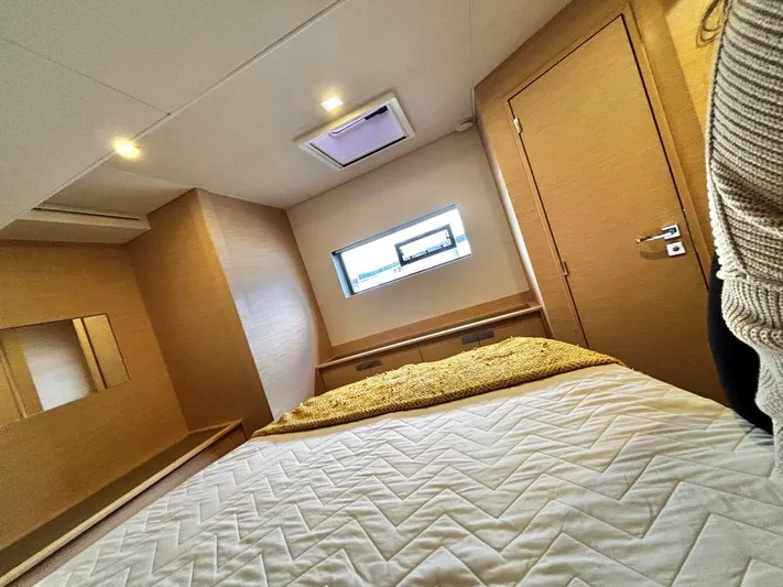 Therapy Yacht Photos Pics 