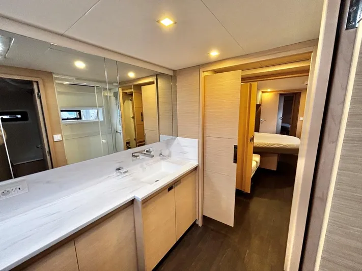 Therapy Yacht Photos Pics 