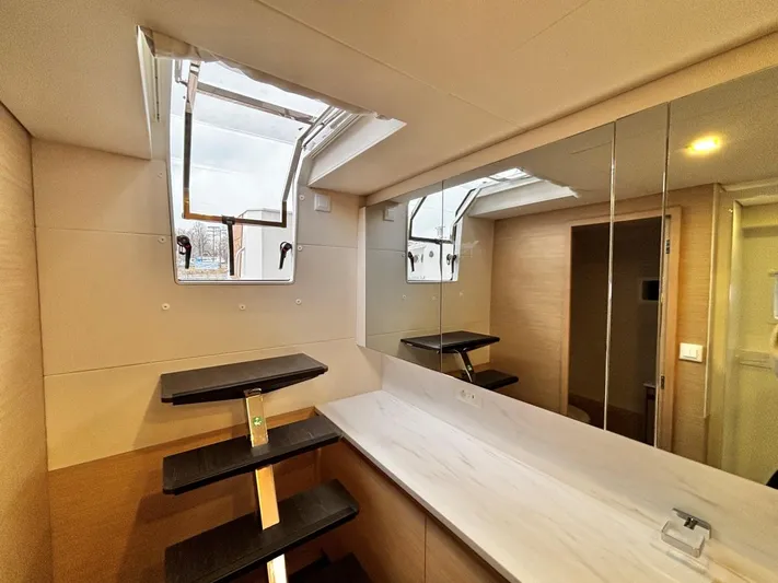 Therapy Yacht Photos Pics 