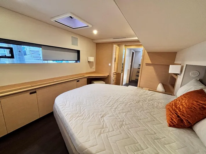 Therapy Yacht Photos Pics 