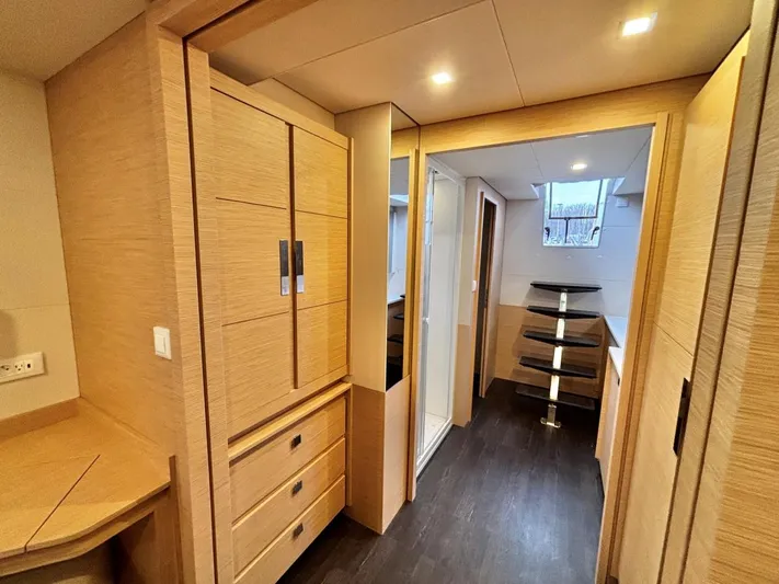 Therapy Yacht Photos Pics 