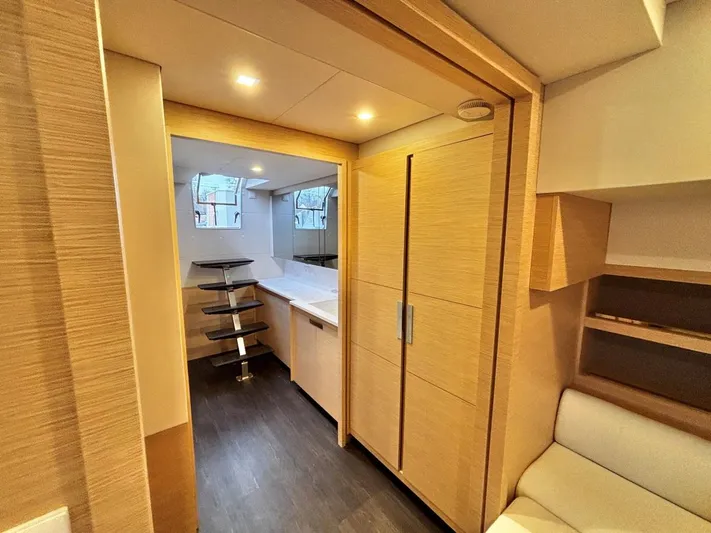 Therapy Yacht Photos Pics 