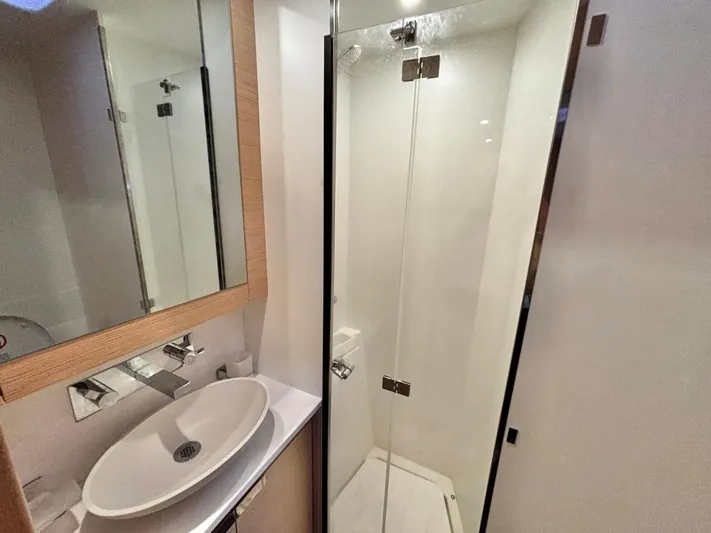 Therapy Yacht Photos Pics 