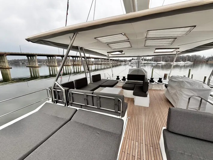 Therapy Yacht Photos Pics 