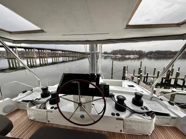 Therapy Yacht Photos Pics 