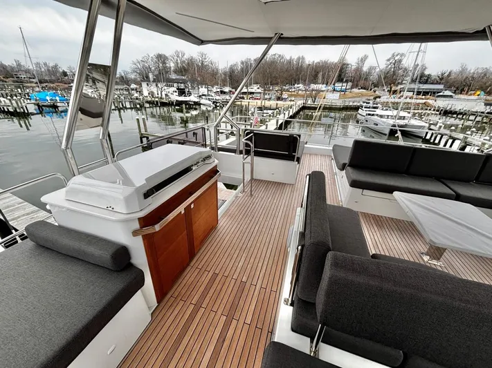 Therapy Yacht Photos Pics 