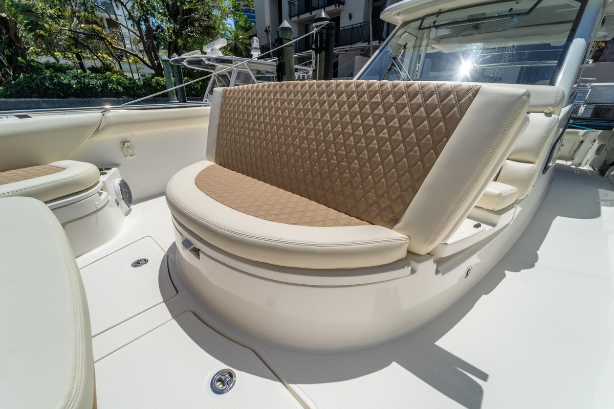 2017 Boston Whaler 42 