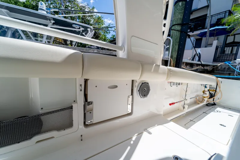  Yacht Photos Pics 2017 Boston Whaler 420 Outrage interior, showcasing sleek design and modern amenities.