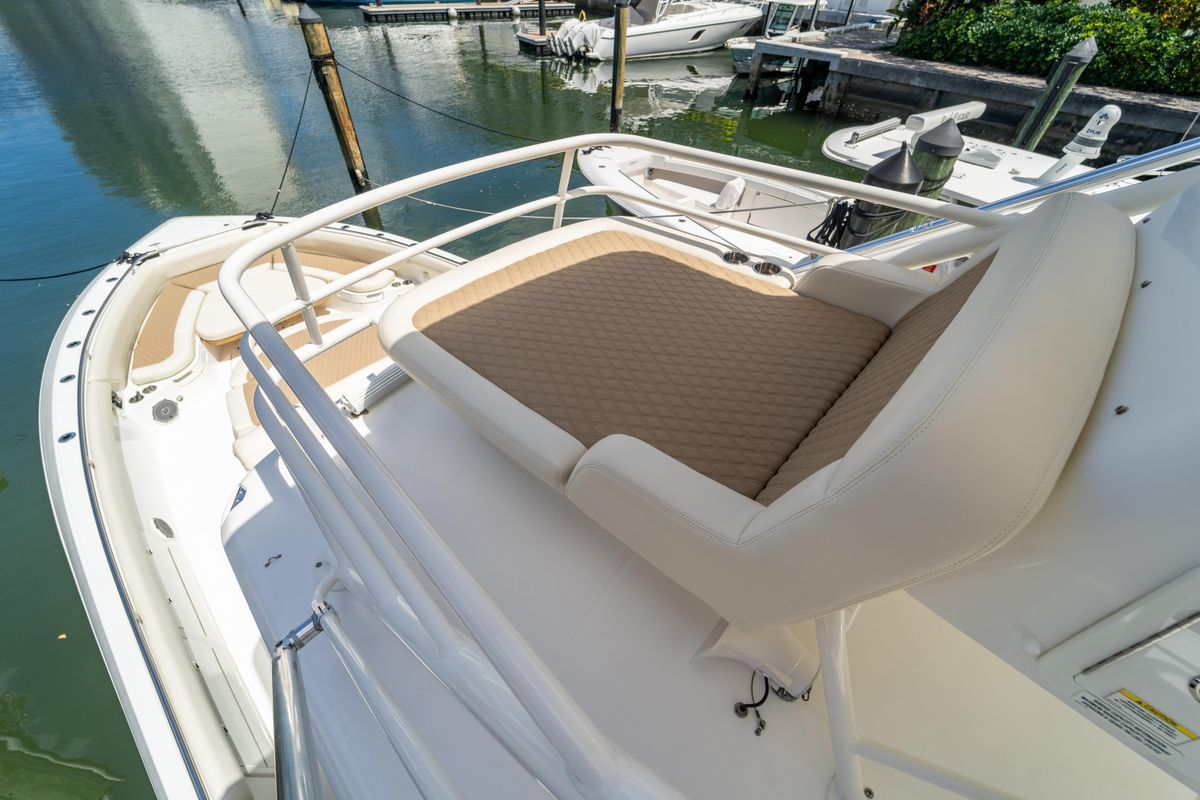 2017 Boston Whaler 42 