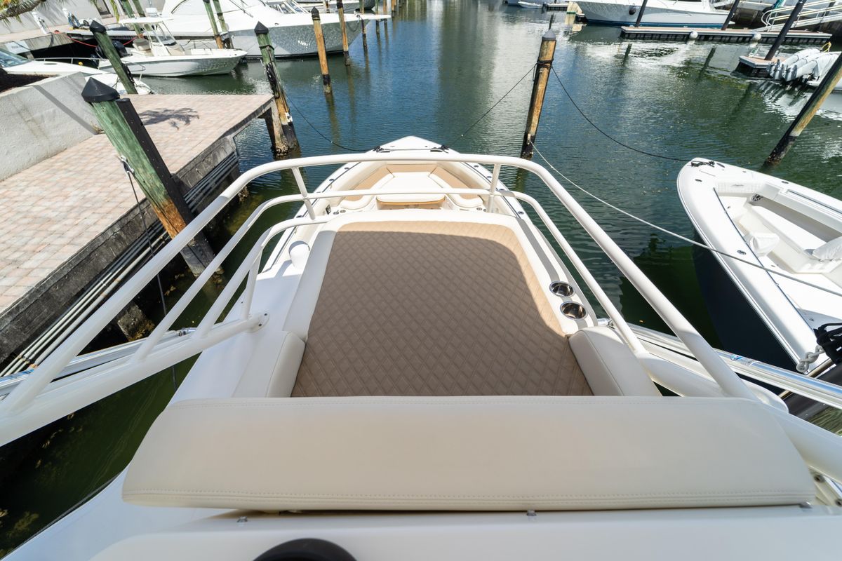 2017 Boston Whaler 42 