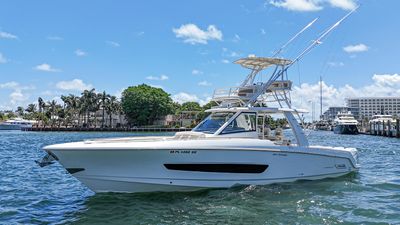 Yacht