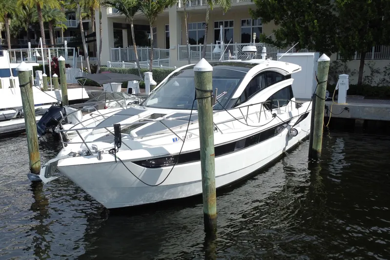 Chemistry Yacht Photos Pics 