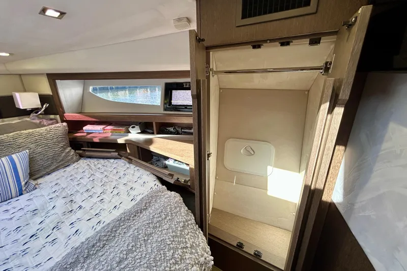 Chemistry Yacht Photos Pics 