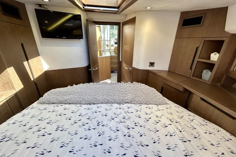 Chemistry Yacht Photos Pics 