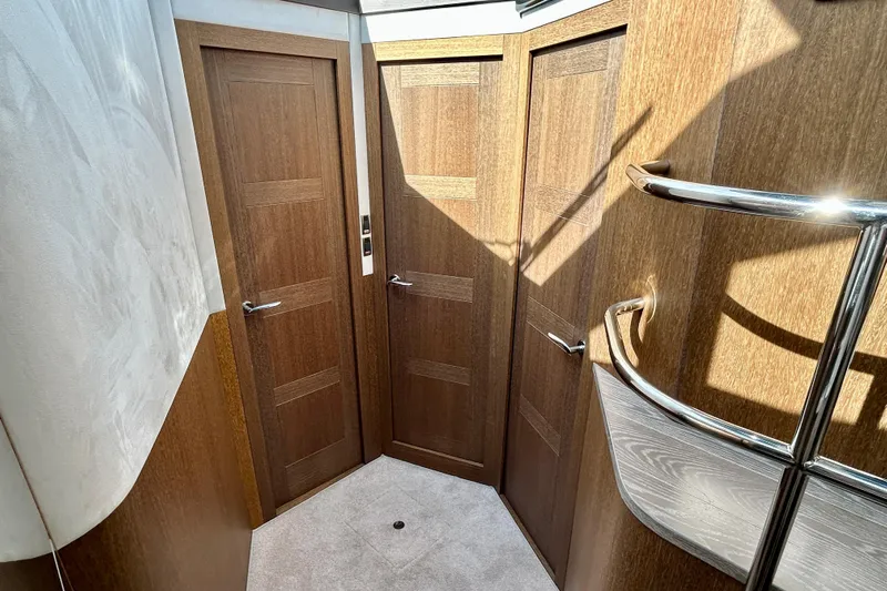 Chemistry Yacht Photos Pics 