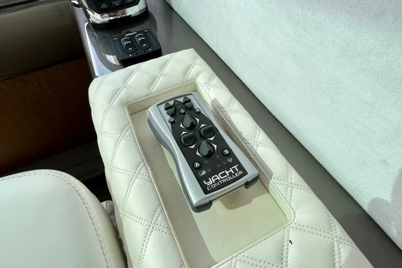 Chemistry Yacht Photos Pics 