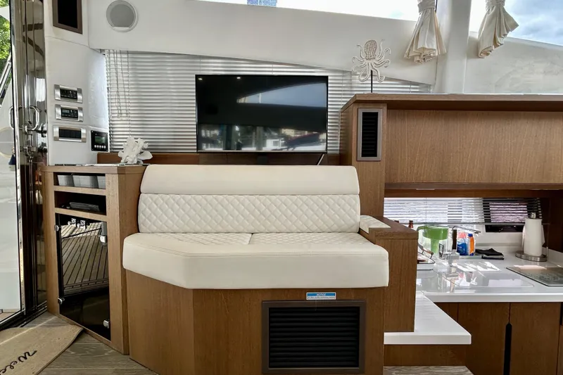 Chemistry Yacht Photos Pics 