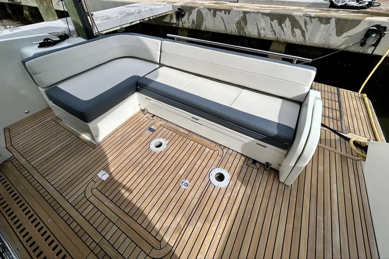 Chemistry Yacht Photos Pics 