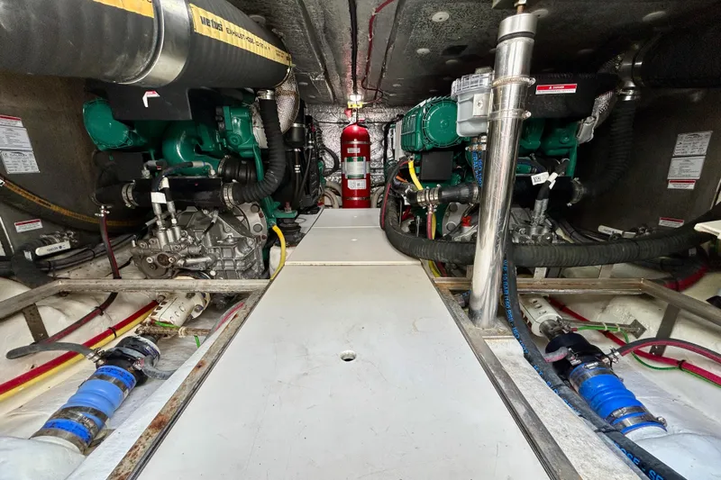 Chemistry Yacht Photos Pics 