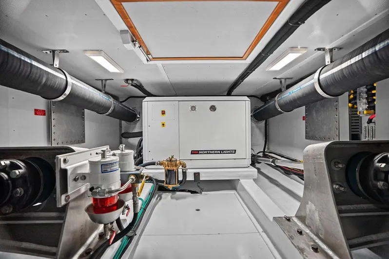 Dogfish Yacht Photos Pics 