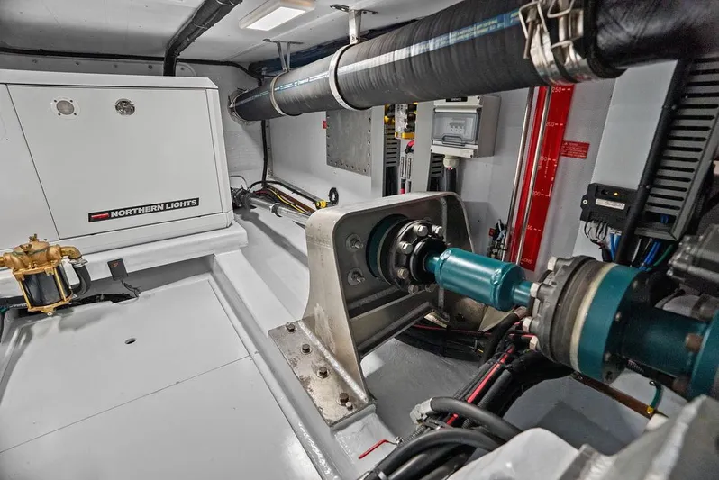 Dogfish Yacht Photos Pics 