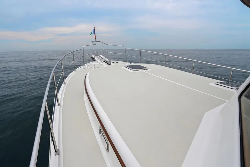 Dogfish Yacht Photos Pics 