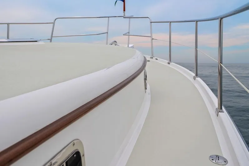 Dogfish Yacht Photos Pics 