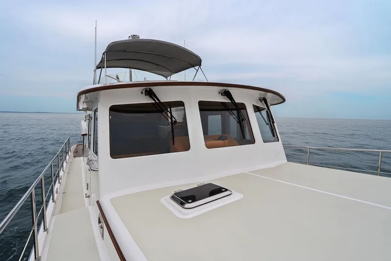 Dogfish Yacht Photos Pics 