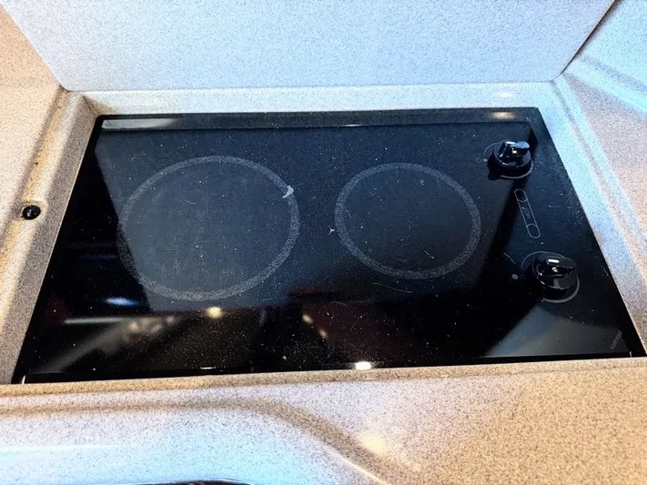  Yacht Photos Pics Stovetop in 2001 Sea Ray 380 Sundancer boat.