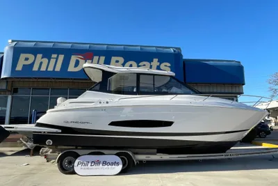 Regal 36 Grande Coupe