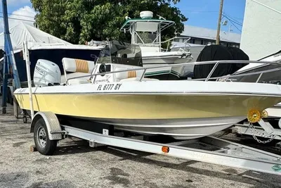 Seaswirl 1730 CC Striper