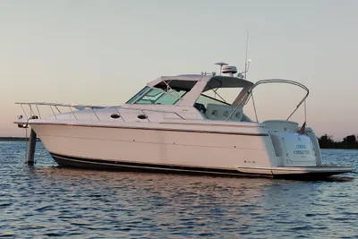 Tiara Yachts 4000 Express