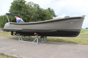 2021 Pieterman 860 Tender