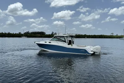 Boston Whaler 315 Conquest