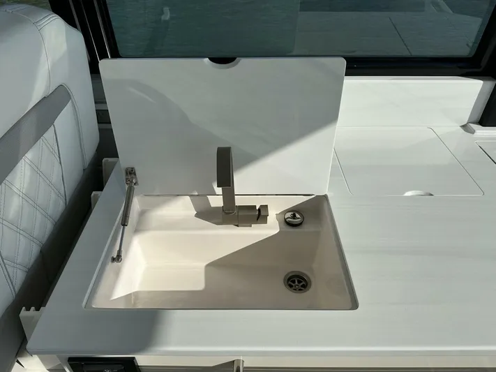 Sweet Emocean Yacht Photos Pics 