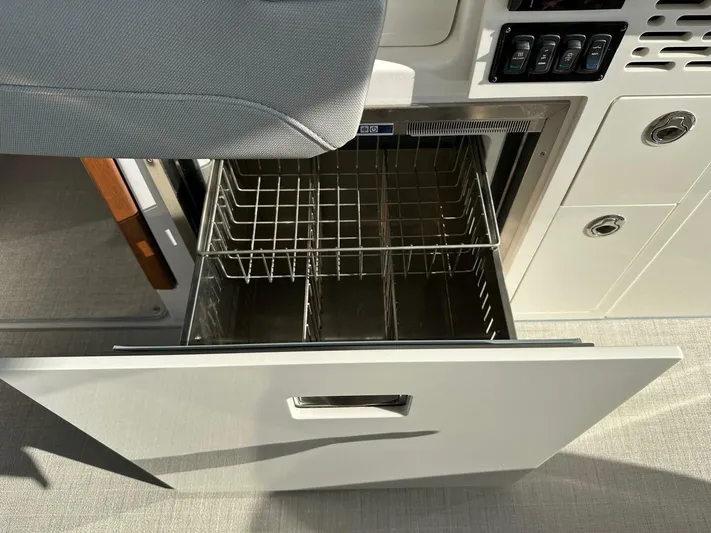 Sweet Emocean Yacht Photos Pics 