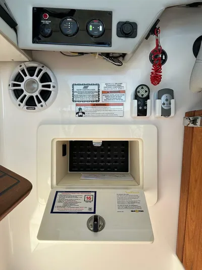 Sweet Emocean Yacht Photos Pics 