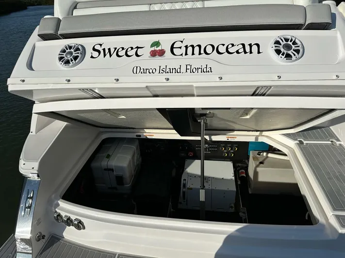 Sweet Emocean Yacht Photos Pics 