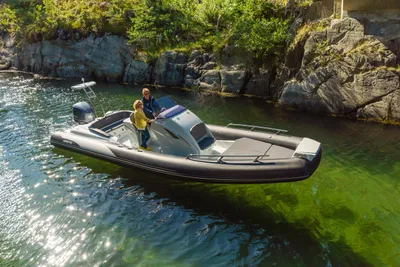 2025 Grand GL850 Golden Line