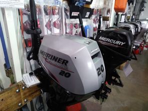 2021 Mariner f 20 ml mariner long shaft efi £2799