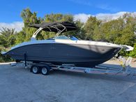 2023 Sea Ray SDX 270
