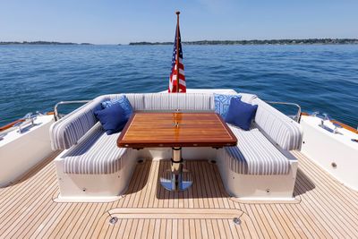 Yacht