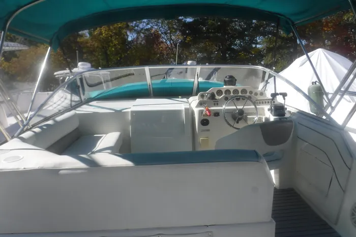 1995 Rinker 300 Fiesta Vee Express Cruiser for sale - YachtWorld