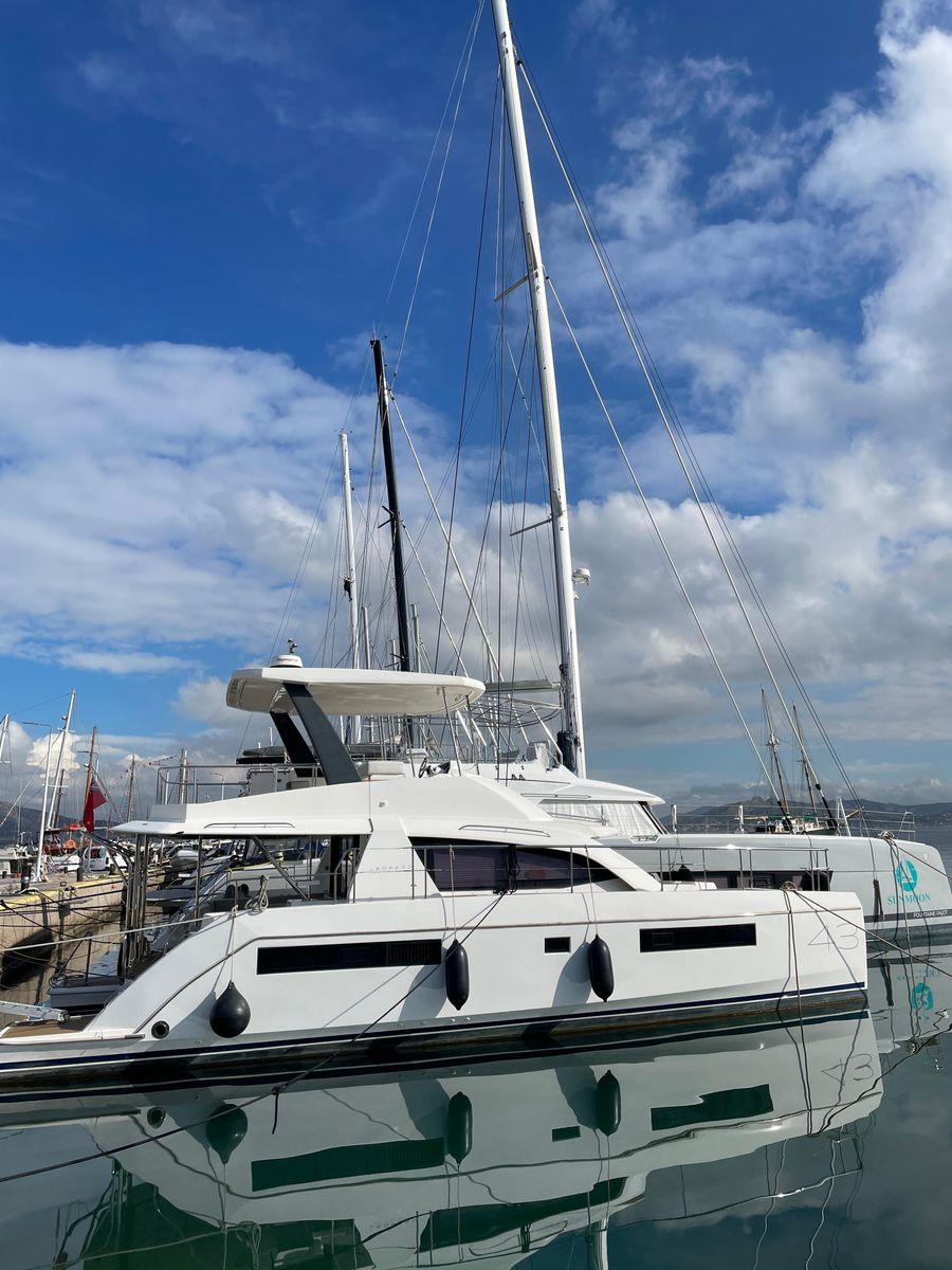 2020 Leopard 42 