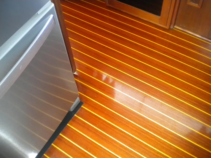 Summertime Lady Yacht Photos Pics 