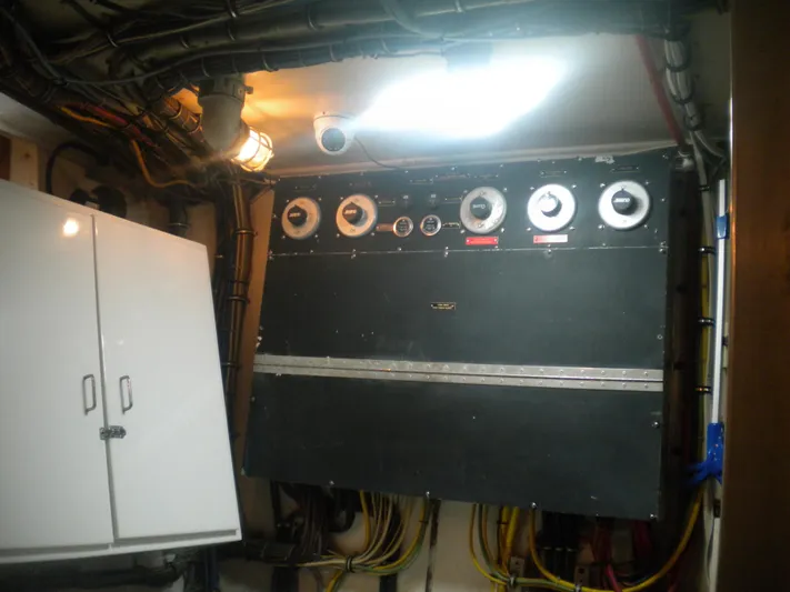 Summertime Lady Yacht Photos Pics 