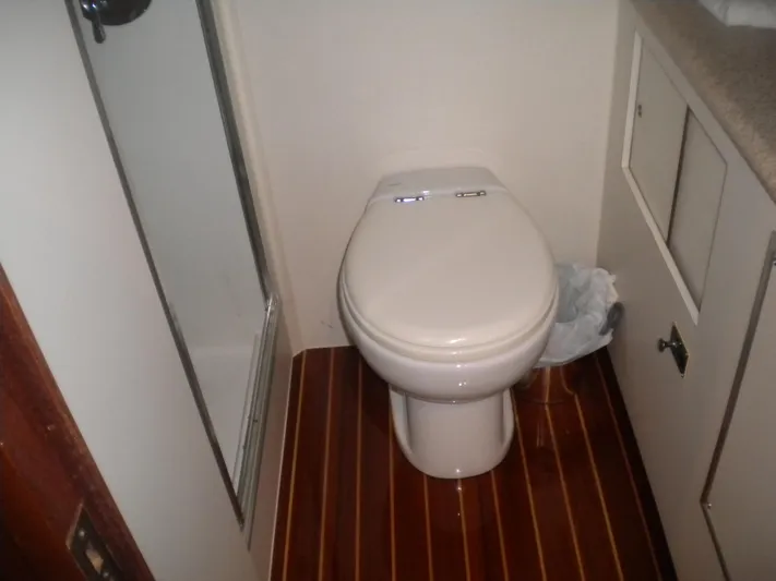 Summertime Lady Yacht Photos Pics 