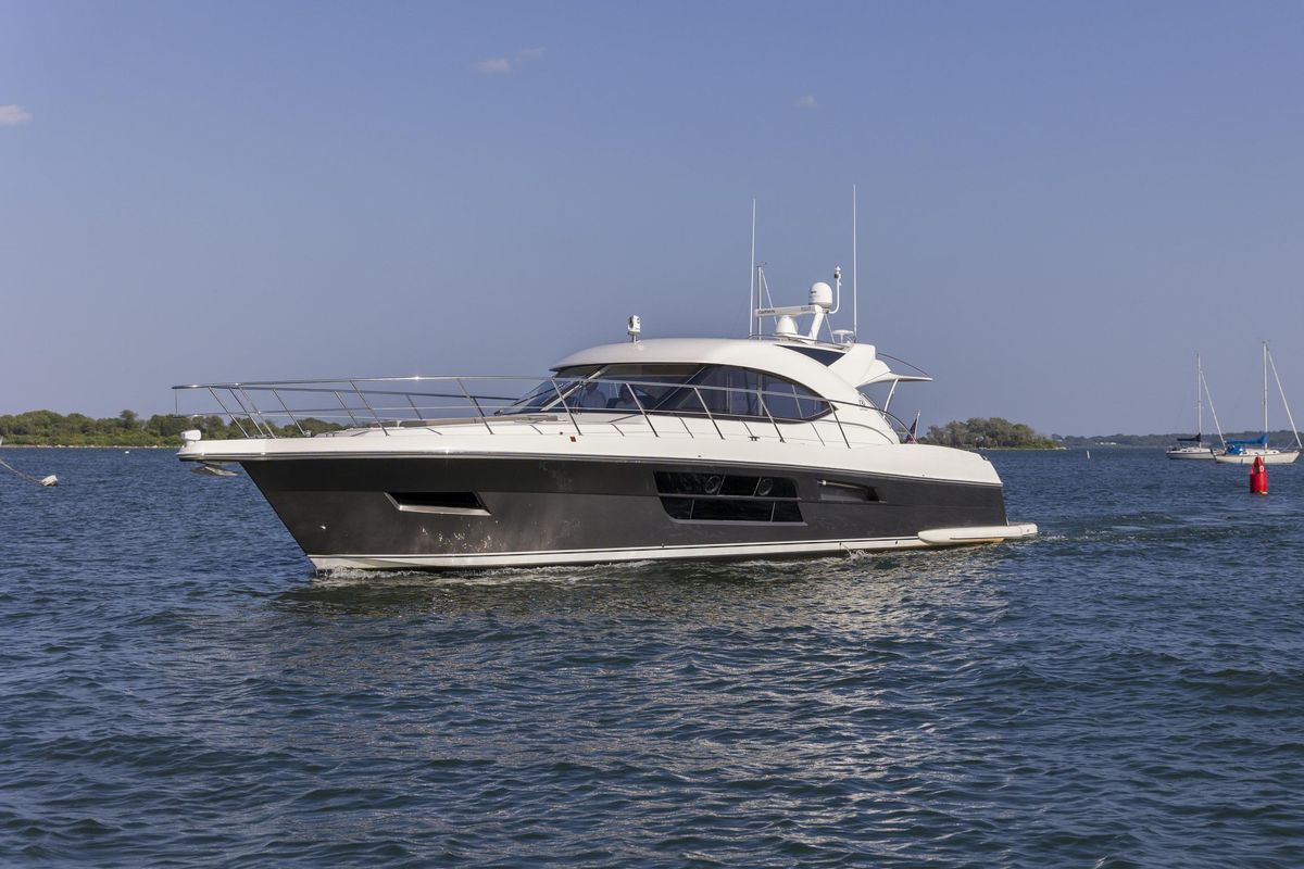 2016 Riviera 50 