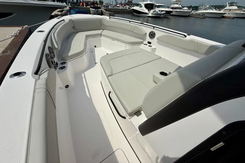  Yacht Photos Pics Bow Seating