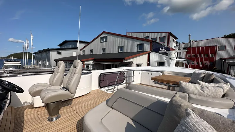 S72515 Yacht Photos Pics 